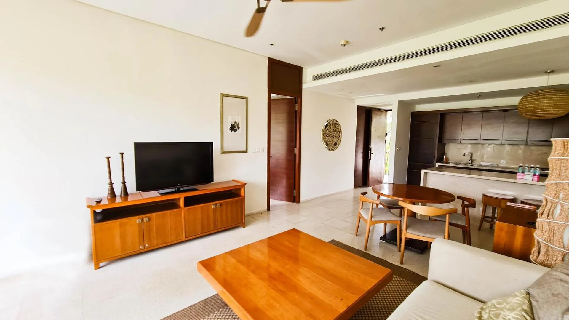 Apartment Resort Apartment, 1 Minutes Walk From The Beach! Da Nang Vietnam