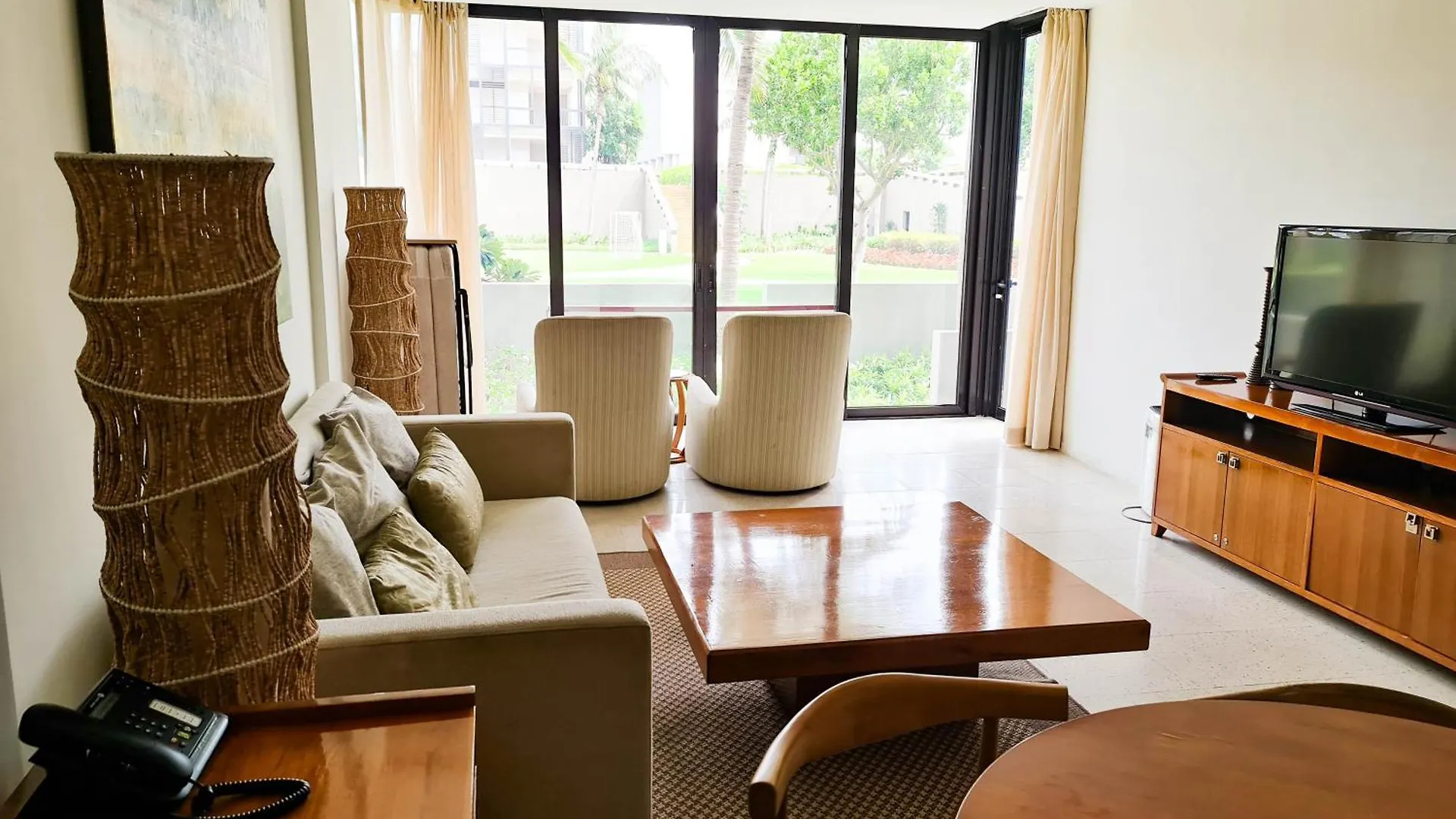 Resort Apartment, 1 Minutes Walk From The Beach! Da Nang Apartment